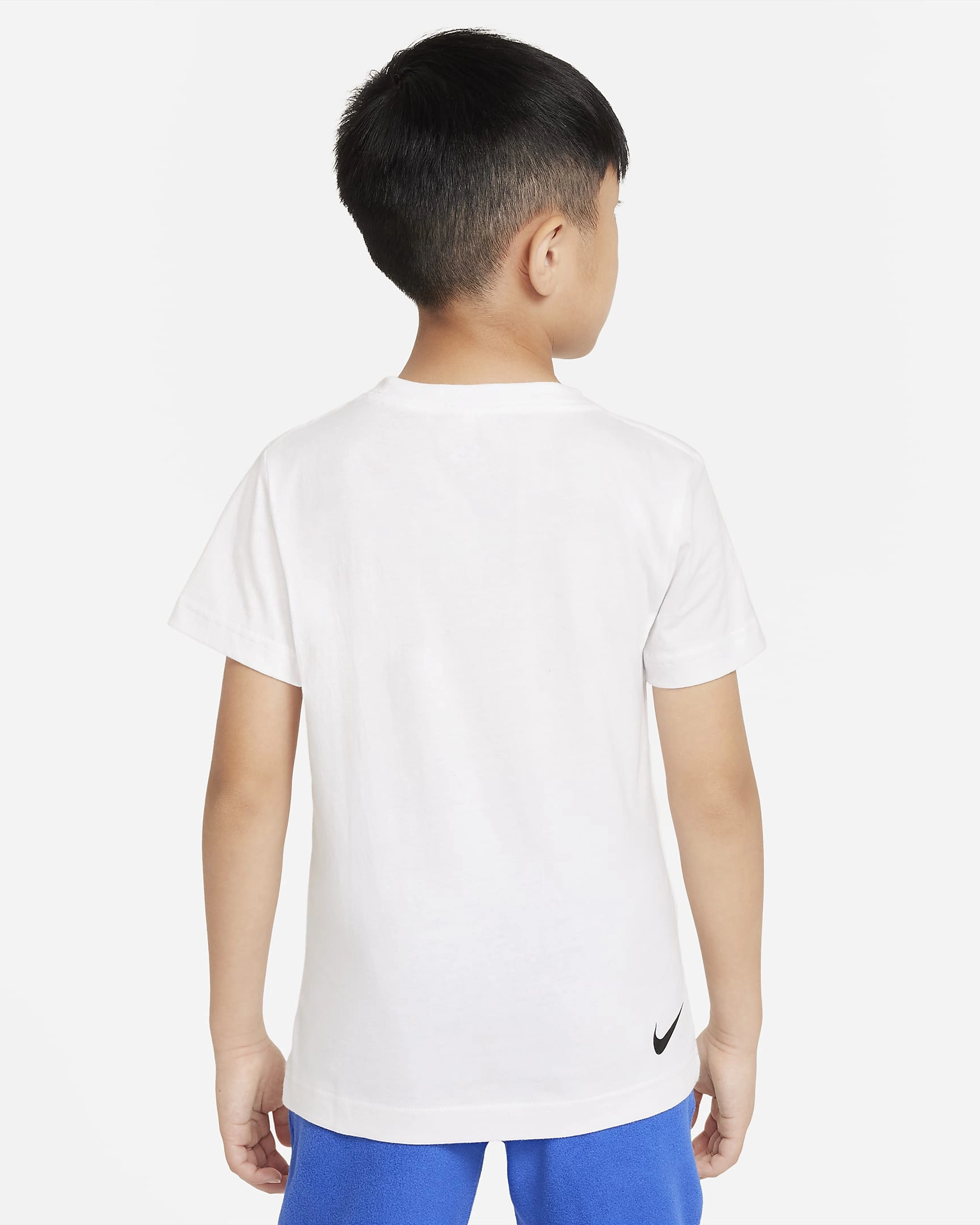 Nike ACG T-shirt voor kleine avonturiers: comfort en stijl voor elke dag, klaar voor de speeltuin!